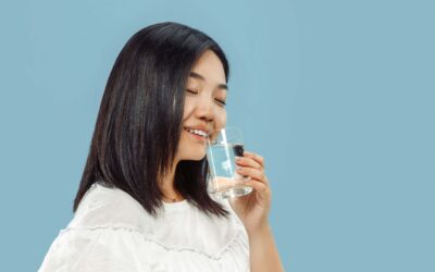 Mengapa Kamu Harus Rutin Minum Air pH Tinggi?